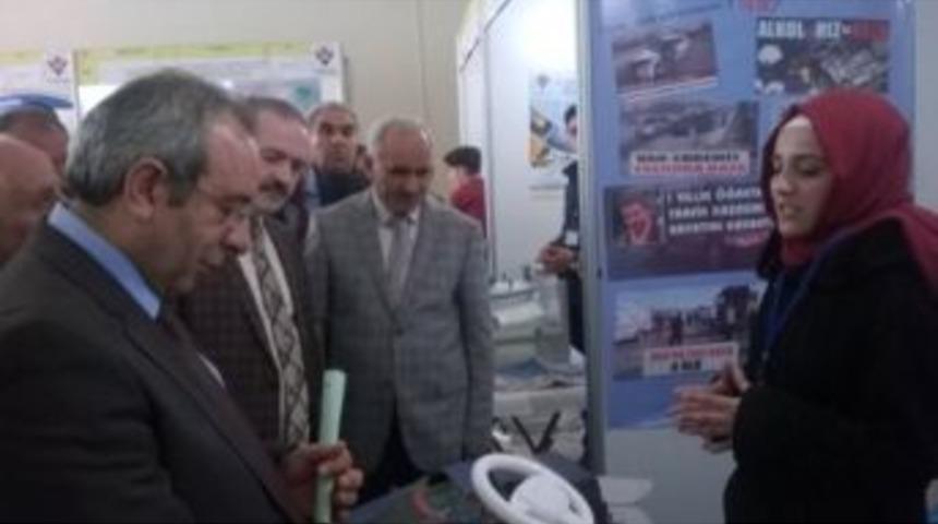 G&uuml;roymaklı &Ouml;ğrencilerin Proje Başarısı