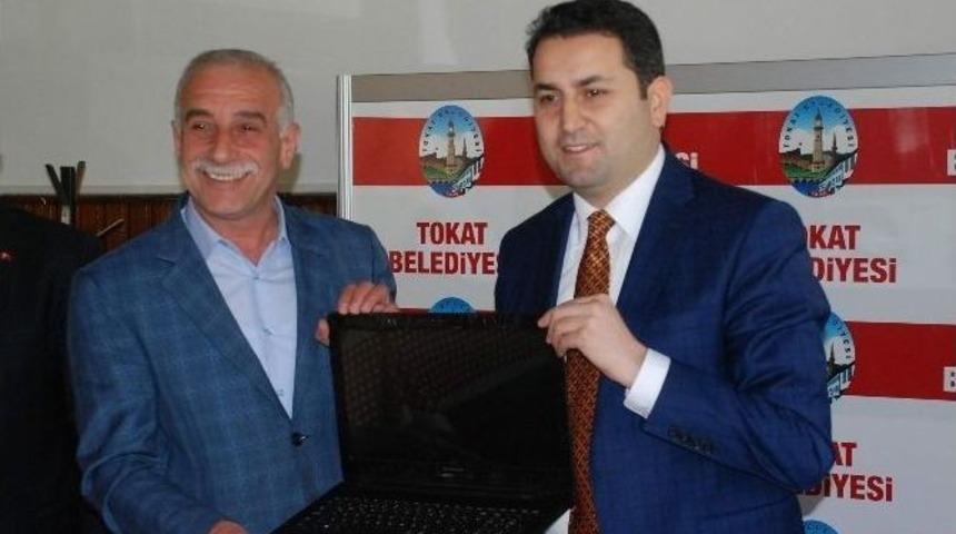 Muhtarların Laptop Sevinci