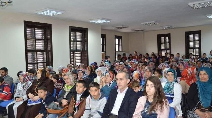 Melekbaba Semt Konağı&rsquo;nda Kutlu Doğum Haftası Coşkuyla Kutlandı