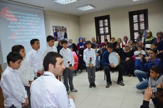 Melekbaba Semt Konağı’nda Kutlu Doğum Haftası Coşkuyla Kutlandı