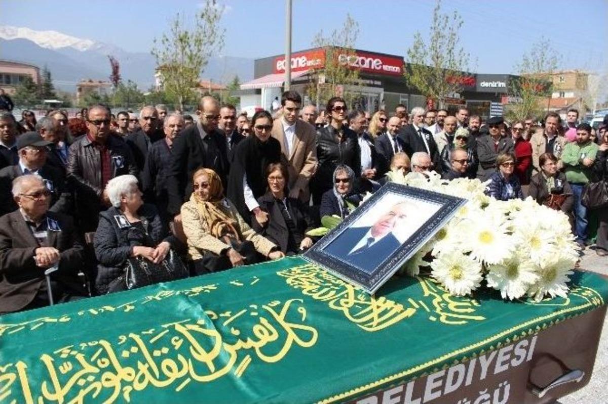 Kalp Doktoru G&ouml;zyaşlarıyla Uğurlandı