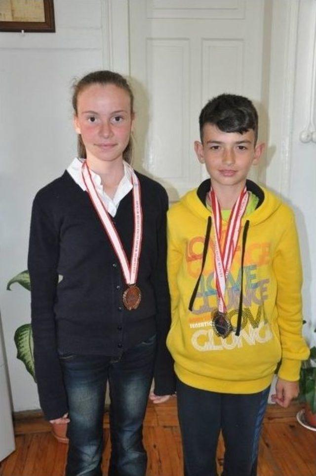 Ayvalık Belediye Başkanı Gen&ccedil;er&rsquo;e Yelken Kul&uuml;b&uuml;&rsquo;nden Ziyaret 1