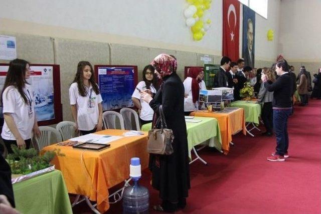 Hazım Kulak Anadolu Lisesi’nde Tübitak Bilim Fuarı