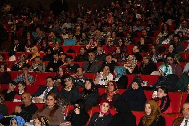 Aslanhan, Diyetisyenlere Y&uuml;klendi: &ldquo;y&uuml;zde 90&rsquo;ı Ajan, Genlerimizle Oynuyorlar&rdquo; 2