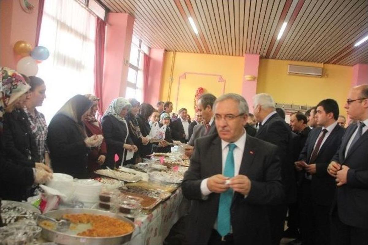 Kutlu Doğum Haftası Etkinlikleri Kapsamında Kermes A&ccedil;ılışı Oldu