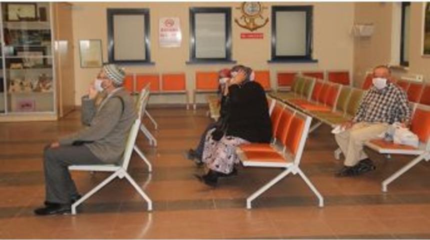 Bilecik Devlet Hastanesi&rsquo;ndeki Uygulamaya Vatandaşlardan Tepki