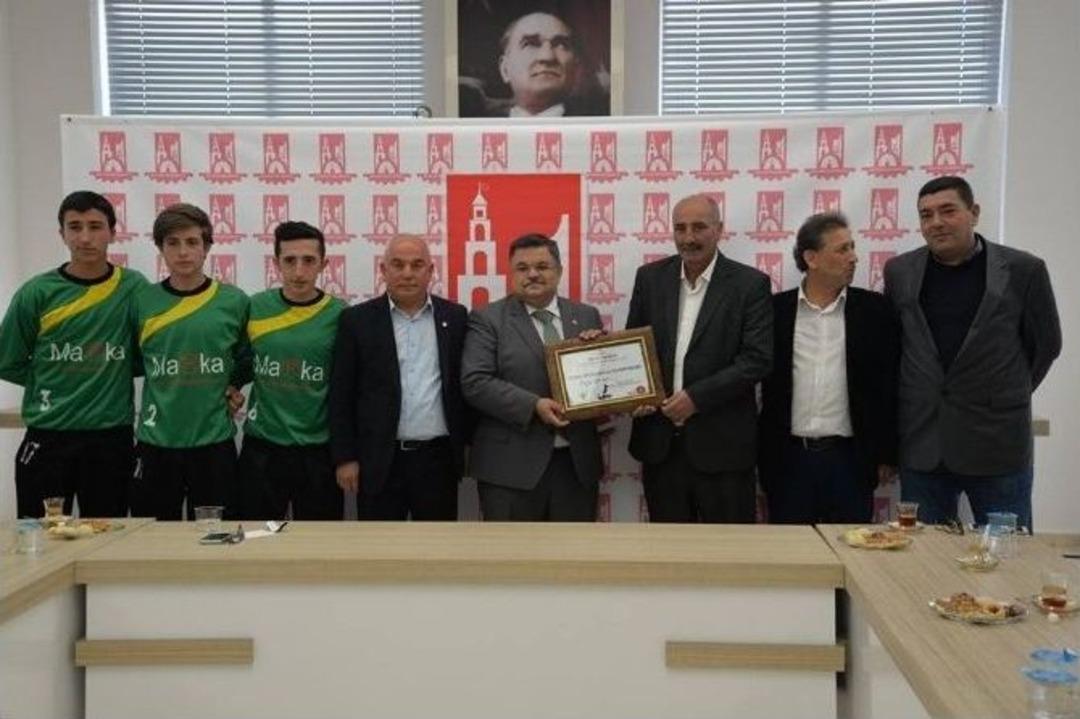 Bilecik Belediyesinden Amat&ouml;r Kul&uuml;plere Destek