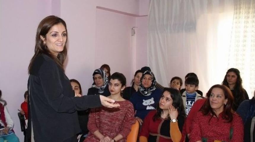 Kardelen Kadın Merkezi&rsquo;nde Bilin&ccedil;li Su Kullanımı Semineri Verildi