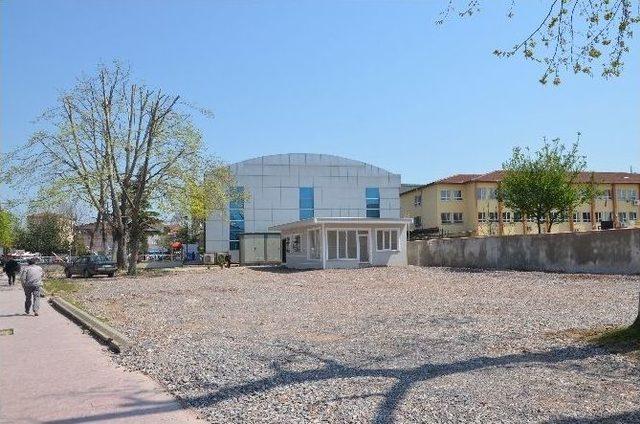 Yunus Emre Meydanına Yeni Bir D&uuml;zenleme 2