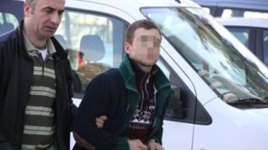 Bı&ccedil;akla Yaralama Ve Gasp İddiasına Adli Kontrol