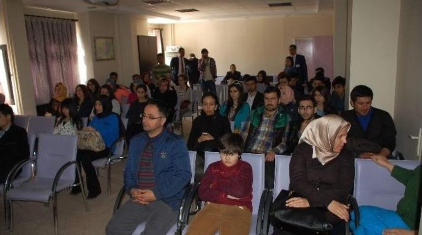 &Uuml;niversite &Ouml;ğrencileri, Yara Bakım &Uuml;nitesini Gezerek Bilgi Aldı