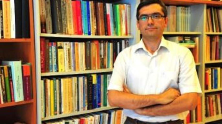 Prof. Dr Haluk Selvi: "t&uuml;rkiye Cesaretle Doğruları S&ouml;ylemeye Devam Etmeli"