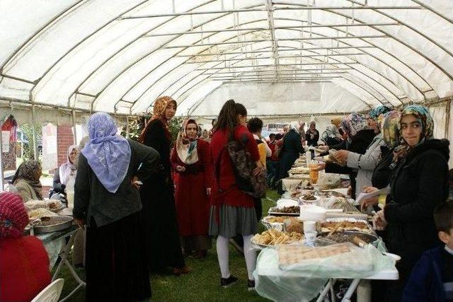 İlçe Müftülüğü Tarafından Kermes Düzenlendi