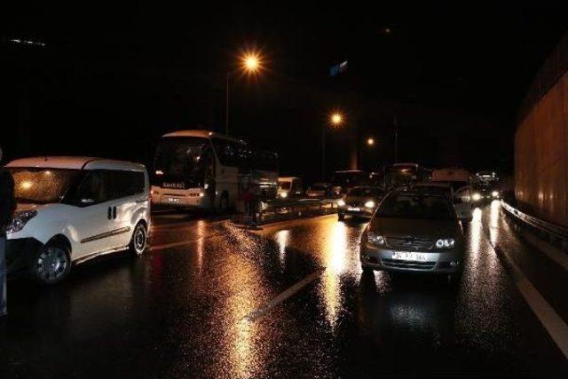 Yüksek Gerilim Hattına Yıldırım Düştü, Elektrikler Kesildi