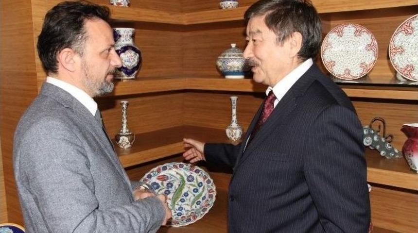 T&uuml;rksoy Genel Sekreteri Kaseinov K&uuml;tahya&rsquo;da