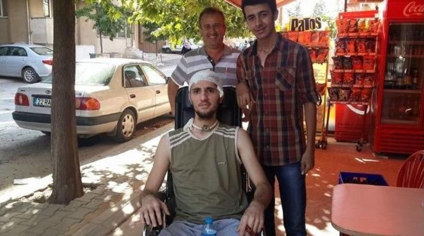 (&ouml;zel Haber) Edirneli Gen&ccedil;, Yaşama D&ouml;n&uuml;ş&uuml;n&uuml; Bakan M&uuml;ezzinoğlu&rsquo;na Bor&ccedil;lu