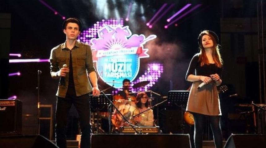 Aydın’dan 10 Lise İzmir’de Sahne Aldı