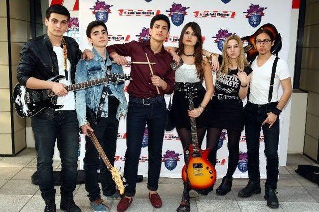 Aydın’dan 10 Lise İzmir’de Sahne Aldı 1