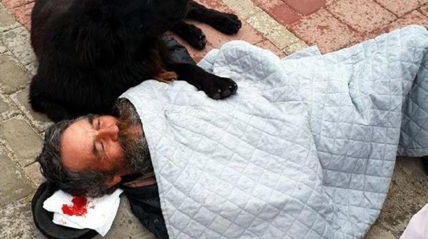 K&ouml;peği 'yaren' Bir An Olsun Yanından Ayrılmıyor