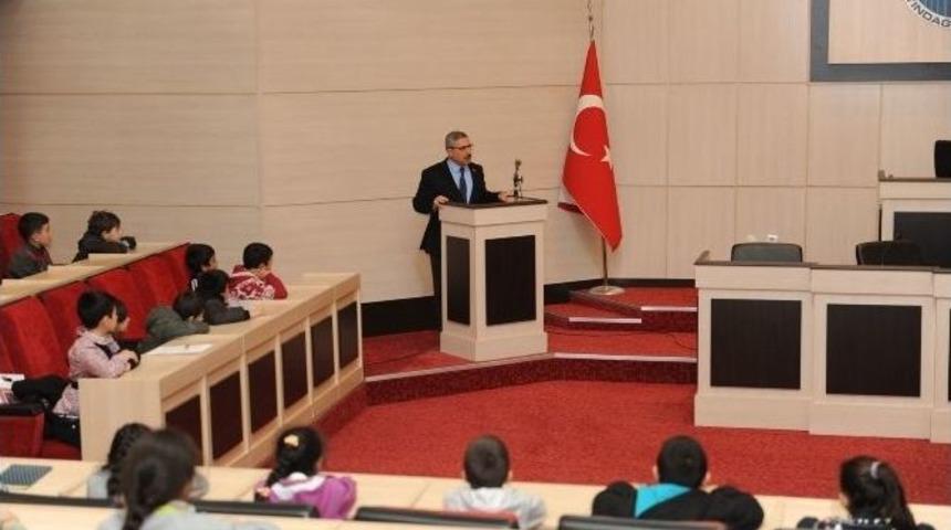 &Ouml;ğrencilere Yerel Y&ouml;netim Dersi