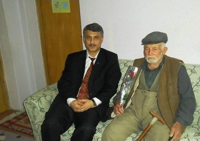 M&uuml;ft&uuml; Arda, Şehit Aileleri İle Hasta Ve Yaşlıları Ziyaret Etti 1