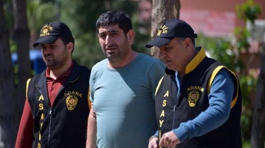 Sahte Polis, Bankanın G&uuml;venlik Kamerasına Yakalandı