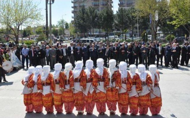 Adıyaman’Da Turizm Haftası Yürüyüşü