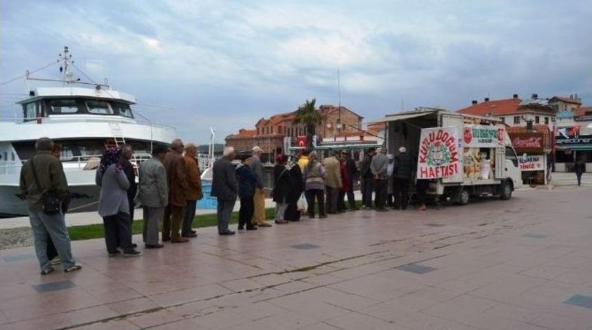Ayvalık&rsquo;ta Kutlu Doğum Haftası Etkinlikleri Lokma Hayrı İle Başladı