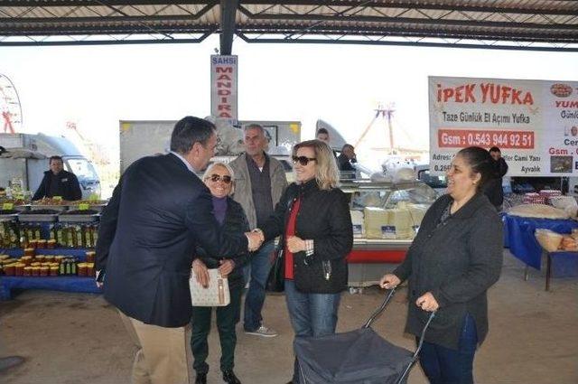 Ayvalık Belediye Başkanı Gençer, Pazarcı Esnafını Ziyaret Etti