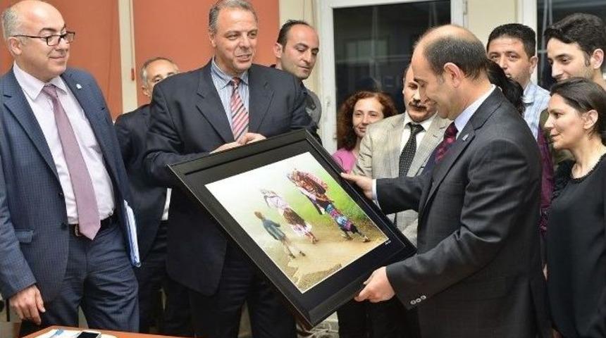 İlk Fotoğraf Dersi Başkandan