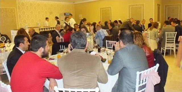 Gelişim Üniversitesi Yöneticileri Dershane Sahipleriyle Bir Araya Geldi 1