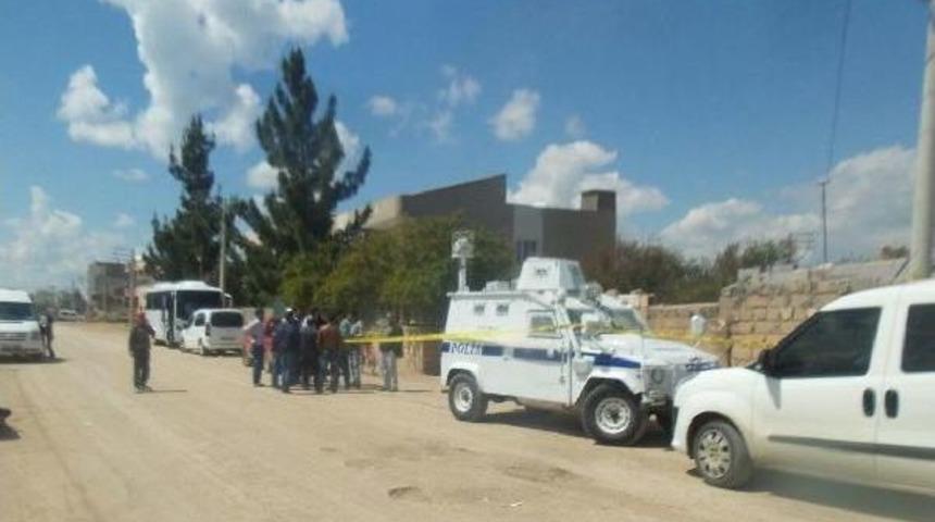 Eşine 'beni Ara' Mesajı G&ouml;nderen Kadın Evinde &Ouml;ld&uuml;r&uuml;ld&uuml;