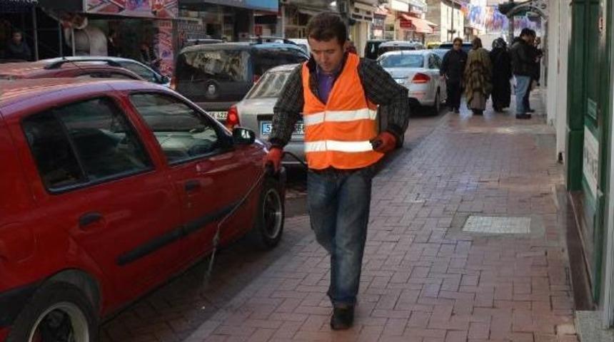 Sinop&rsquo;Ta Caddelere G&uuml;l Suyu D&ouml;k&uuml;ld&uuml;