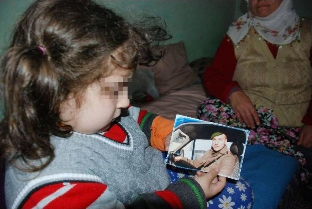 K&uuml;&ccedil;&uuml;k Yaşta Evlenmenin Cezasını K&uuml;&ccedil;&uuml;k Kız &Ccedil;ekiyor