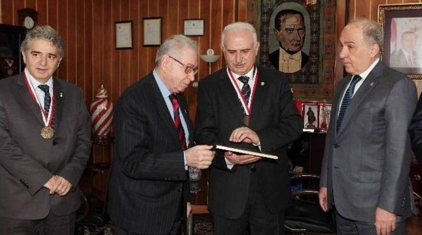 T&uuml;rkiye Milli Olimpiyat Komitesi Fair Play Komisyonu Rekt&ouml;r Ko&ccedil;ak&rsquo;ı Ziyaret Etti