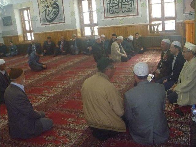 Kutlu Doğum Haftası Nedeniyle Yediler Camii’nde Mevlid-i Şerif Okutuldu