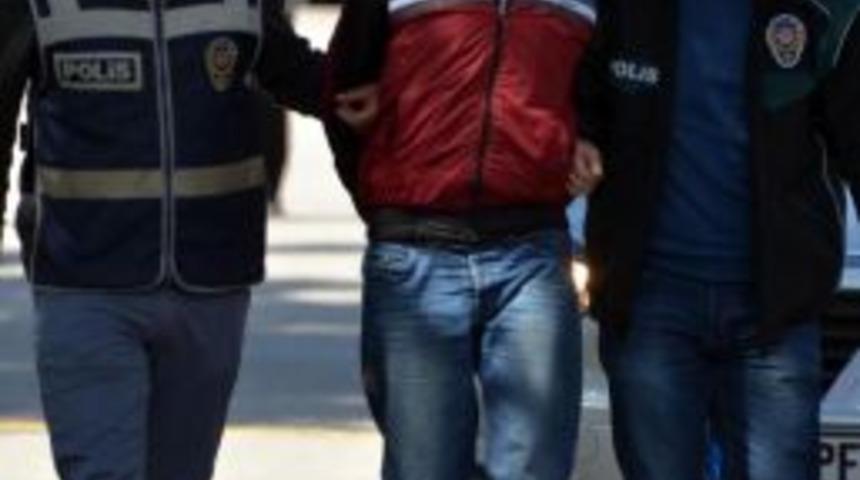 Torbacı, Sivil Polislere Uyuşturucu Satmak Isteyince Yakalandı