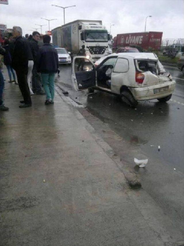 Trabzon’Da Kaza Anı Güvenlik Kamerasına Yansıdı