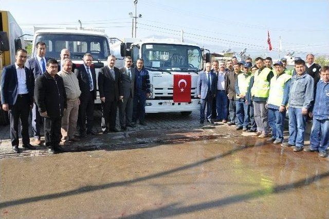 Salihli&rsquo;de Temizlik İşlerinin, Ara&ccedil; Filosu G&uuml;&ccedil;leniyor 1