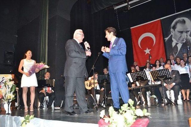 Zekai Tunca&rsquo;dan Unutulmaz Gece 1