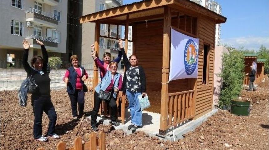 Mezitli&rsquo;de Hobi Bah&ccedil;eleri Sahiplerini Buldu