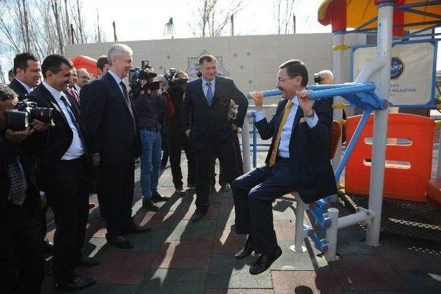 Moskova Belediye Başkanı Ankara Turunda 1