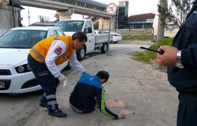 Uyuşturucu Kullanan Genç Kaldırımda Baygın Bulundu