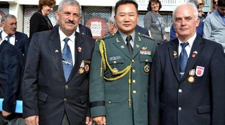 G&uuml;ney Koreli Askeri Ataşenin Atat&uuml;rk Hayranlığı