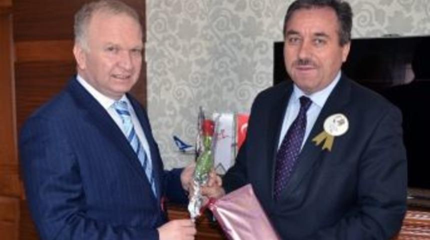 M&uuml;ft&uuml; &Ouml;zt&uuml;rk&rsquo;ten Vali Ceylan&rsquo;a Kutlu Doğum Ziyareti