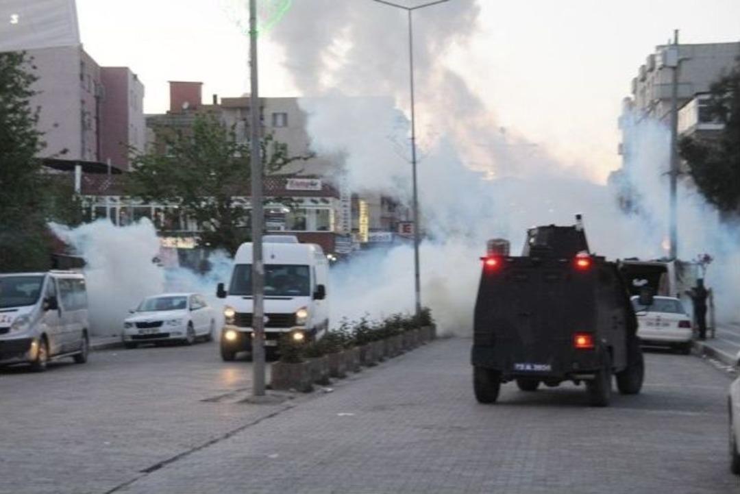 Zırhlı Aracın &Ccedil;arptığı Kadın Yaralandı