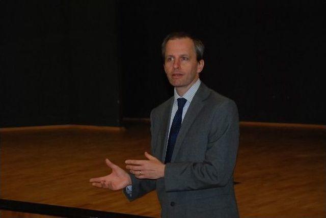 Didim&rsquo;de İngilizler Sorunlarını Konsolosa Aktardı 1