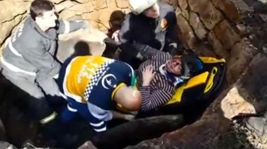 Yaşlı Kadın Kuyuya D&uuml;şt&uuml;