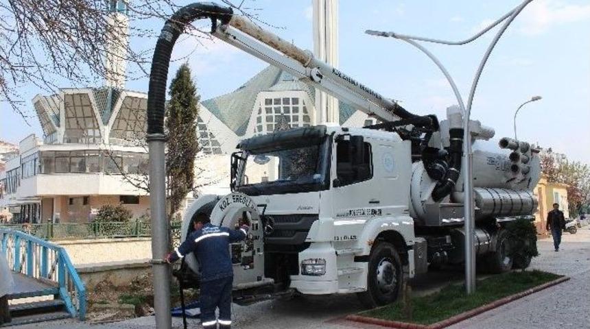 İşbirliği İle Kanalizasyon Hattı Temizlendi