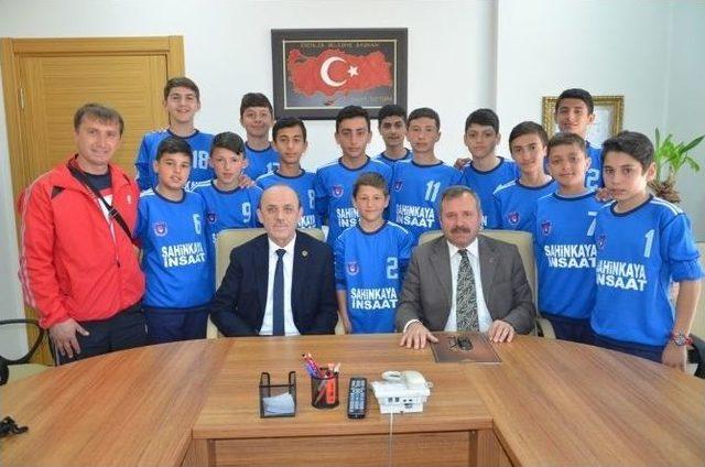 Yıldızlar Futbol İl Birincisi Erenler’den